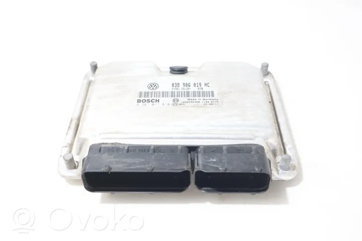 Volkswagen Golf IV Unité de commande, module ECU de moteur 0281011819