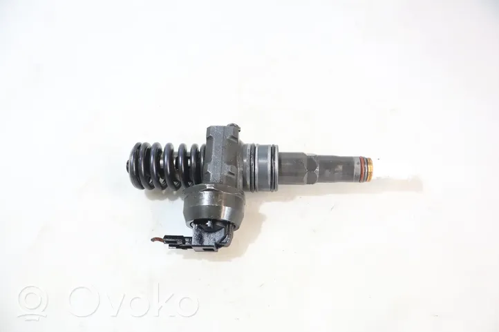 Volkswagen Golf IV Injecteur de carburant 0414720215