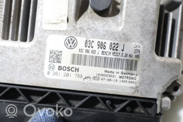 Volkswagen Golf Plus Motora vadības bloka ECU 0261201788