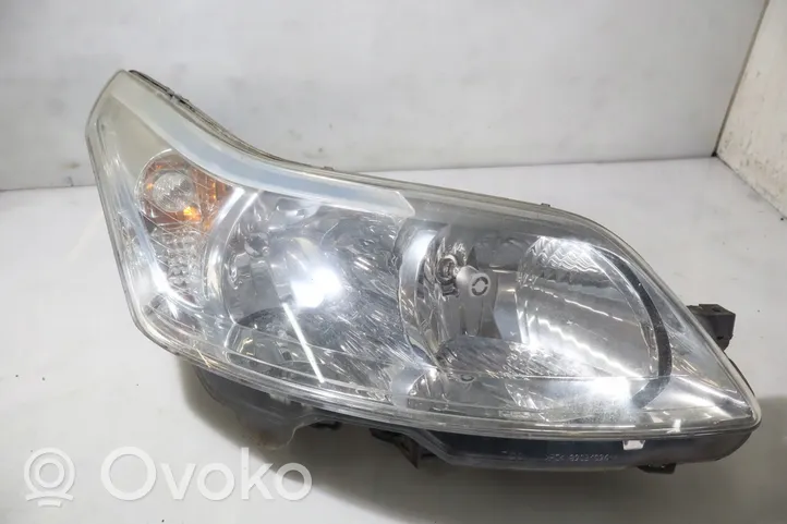 Citroen C4 I Lampa przednia 