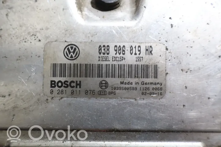 Volkswagen Polo Unidad de control/módulo ECU del motor 0281011076