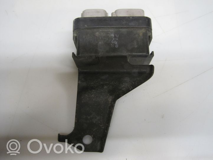 Toyota Land Cruiser (HDJ90) Przekaźnik ABS 8826335090