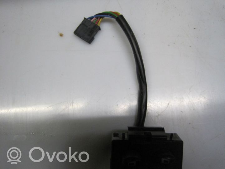 Mercedes-Benz S W220 Interruptor del espejo lateral A2208211551