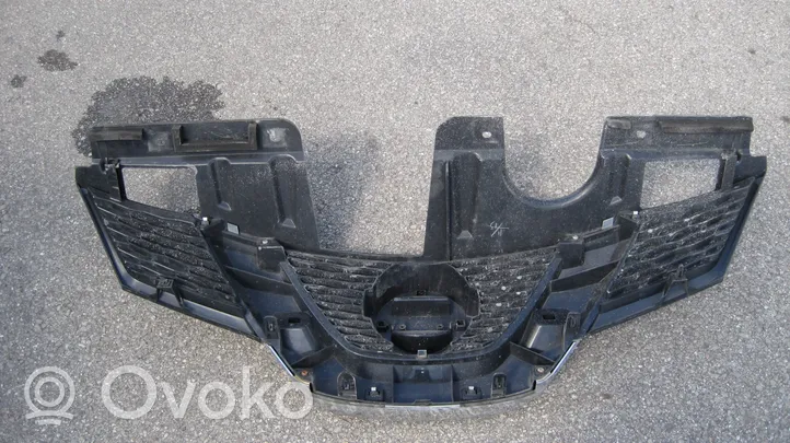 Nissan X-Trail T32 Maskownica / Grill / Atrapa górna chłodnicy 623104CE0A