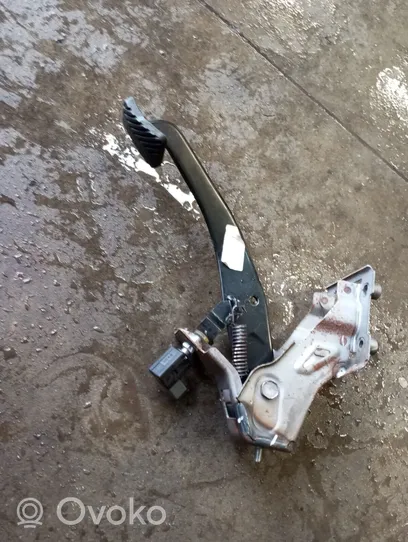 KIA Sportage Clutch pedal 