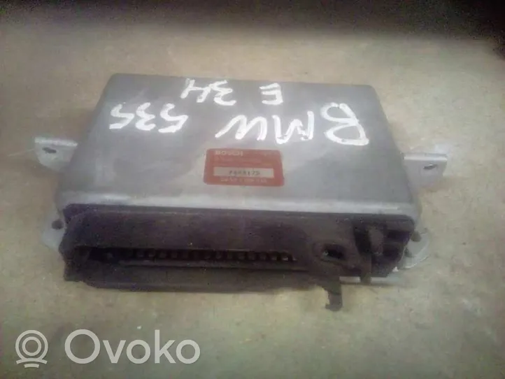 BMW 5 E34 Engine control unit/module 0265106003