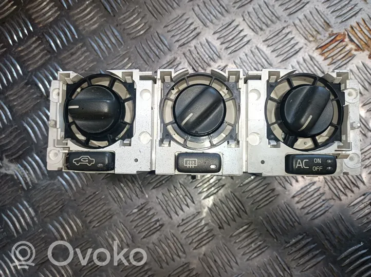 Volvo S40, V40 Centralina del climatizzatore 86358398W40K