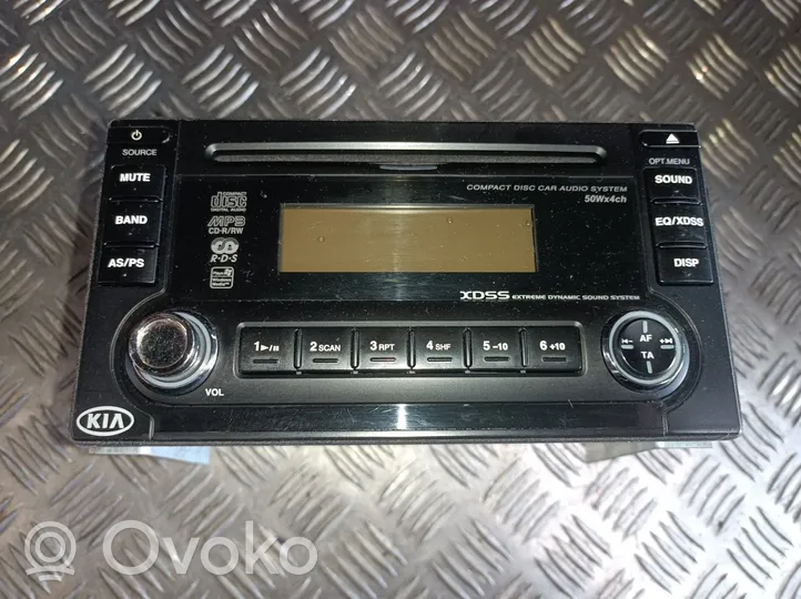 KIA Magentis Radio/CD/DVD/GPS-pääyksikkö M5651EK