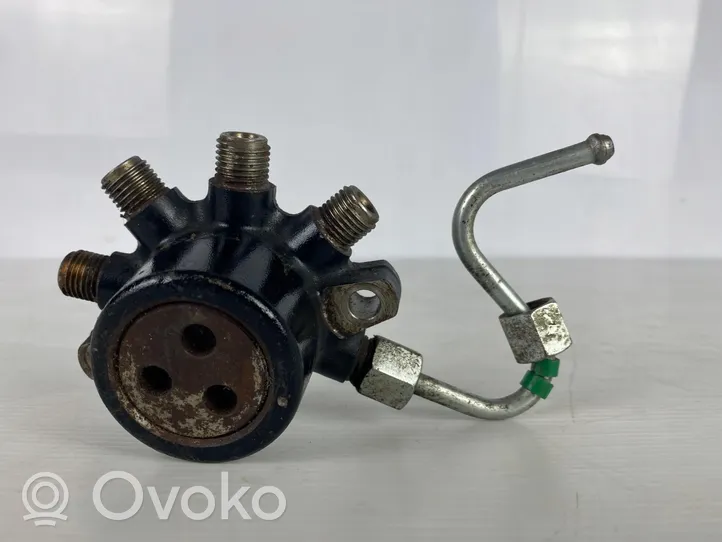 Renault Megane II Regulator ciśnienia paliwa 8200057345