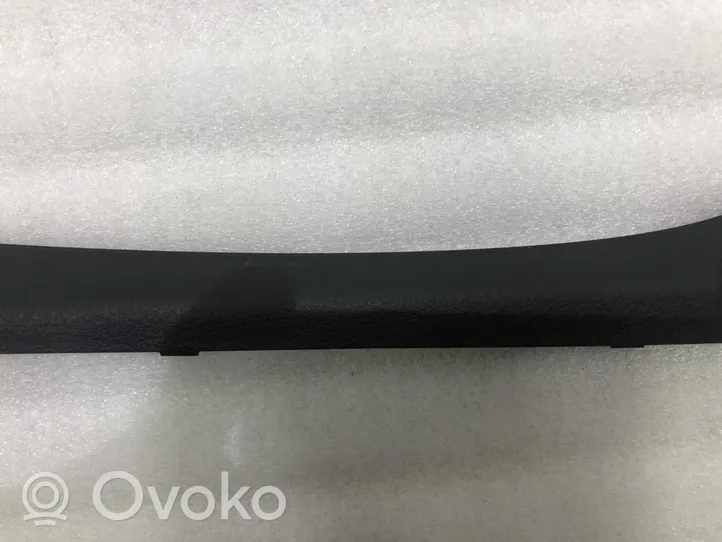 Volkswagen PASSAT B6 Other sill/pillar trim element 