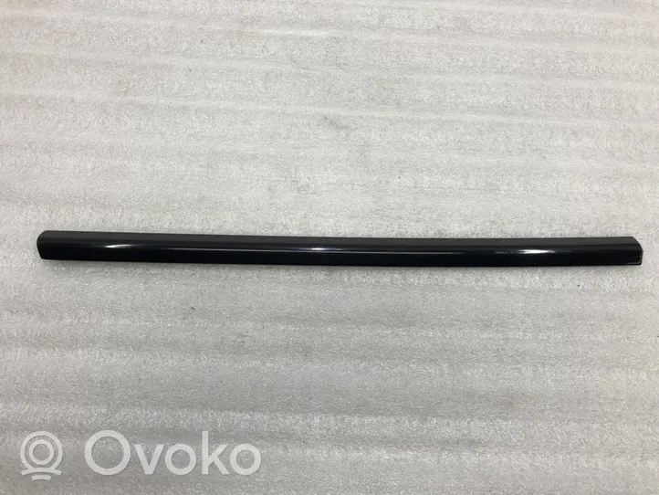 BMW 3 F30 F35 F31 Rail de pare-brise de porte arrière 