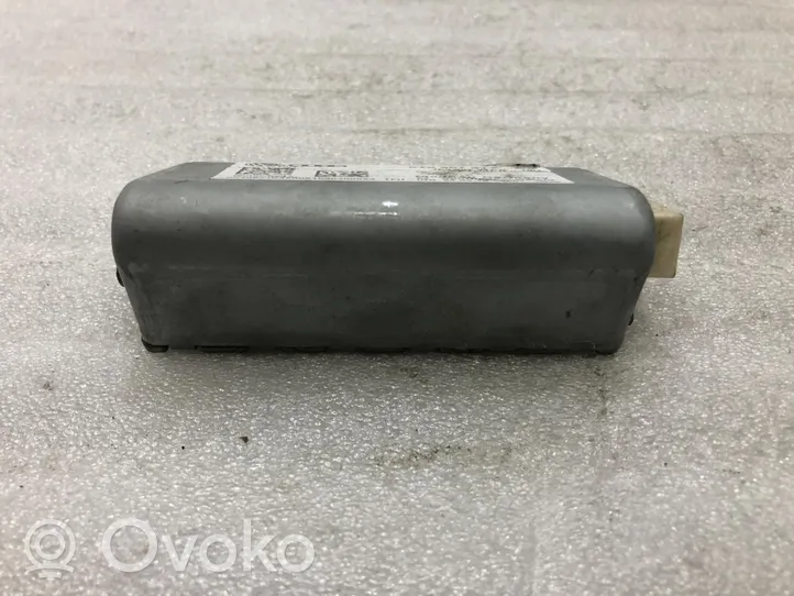 Audi A5 8T 8F Frontkamera Windschutzscheibe Frontscheibe 