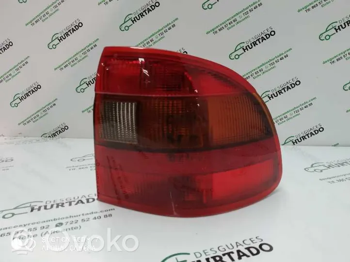 Opel Astra F Lampa tylna 