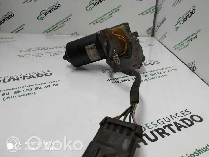 Opel Zafira A Etupyyhkimen vivusto ja moottori 404496