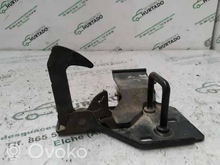 Seat Ibiza III (6L) Fissaggio gancio/anello 6L0823480C