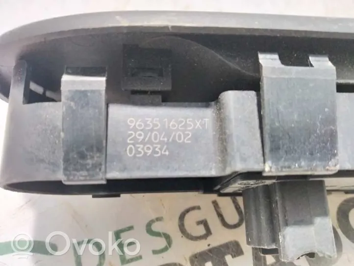 Peugeot 307 Interrupteur commade lève-vitre 96351625