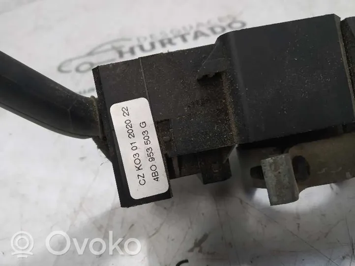 Volkswagen Bora Posūkių/ šviesų rankenėlė 8L0953513