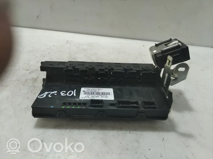 Mercedes-Benz C W203 Module de fusibles 2095450101