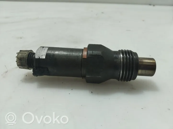 Renault Kangoo I Injecteur de carburant LCR6735406