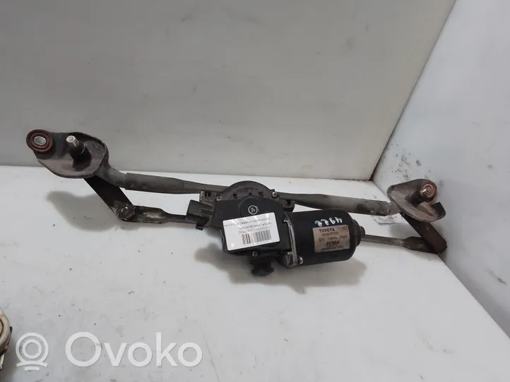 Toyota Corolla Verso AR10 Front wiper linkage and motor 