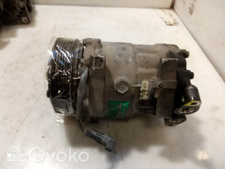 Ford Focus Ilmastointilaitteen kompressorin pumppu (A/C) 2173912424