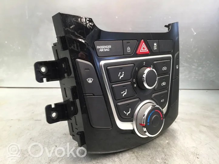 Hyundai i30 Autres commutateurs / boutons / leviers 