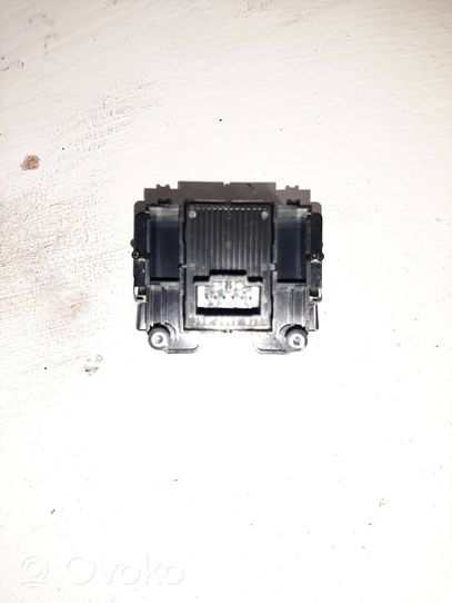 Land Rover Range Rover L322 Przycisk / Włącznik hamulca ręcznego YUG500391MVM