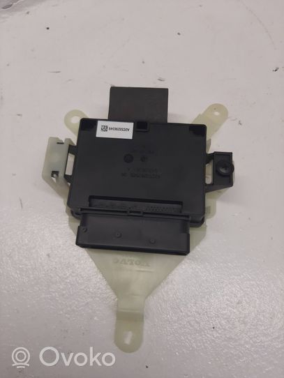 Volvo S60 Unidad de control/módulo del sistema freno 017036301A