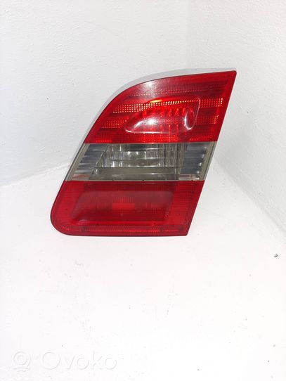 Mercedes-Benz B W245 Lampy tylnej klapy bagażnika A169820