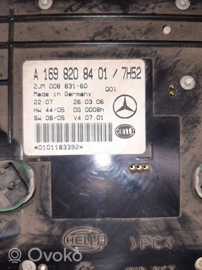 Mercedes-Benz B W245 Autre éclairage intérieur A1698208401