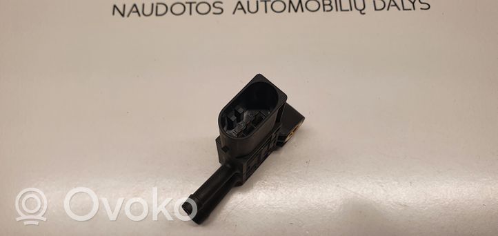 Mercedes-Benz E AMG W212 Exhaust gas pressure sensor 0281002925