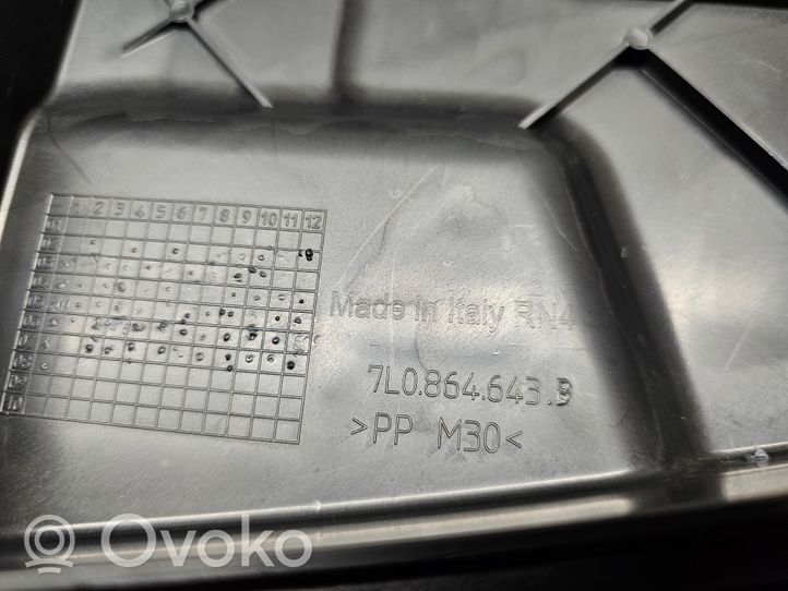 Audi Q7 4L Pokrywa skrzynki akumulatora 7L0864643