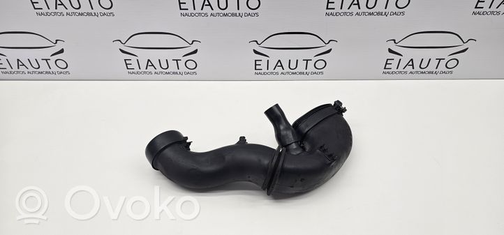 BMW X5 E70 Turbo air intake inlet pipe/hose 7794172
