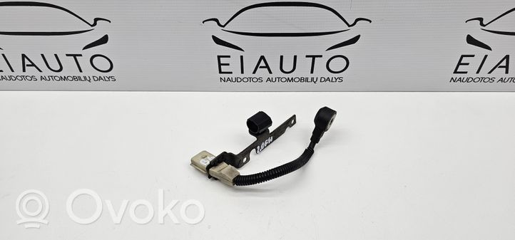 Volkswagen PASSAT B6 Detonation knock sensor 021905377E