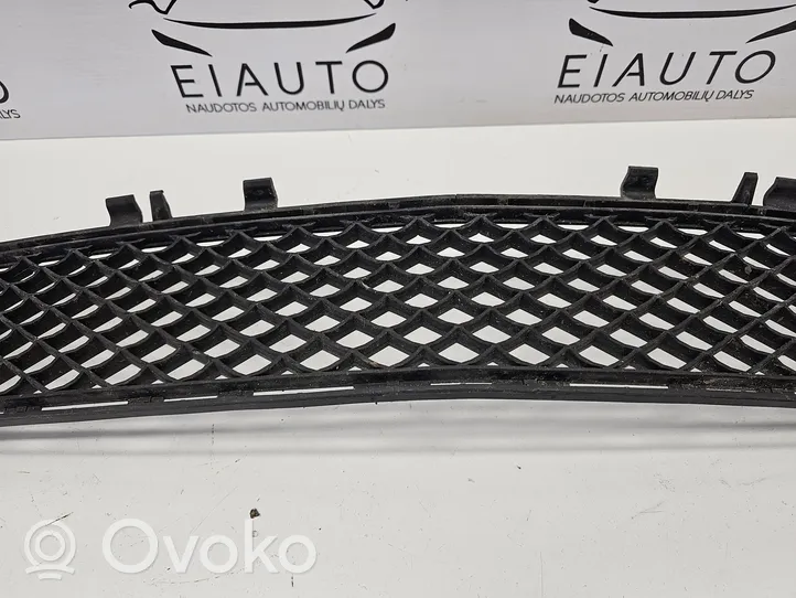 Mercedes-Benz E W212 Front bumper lower grill A2128850523