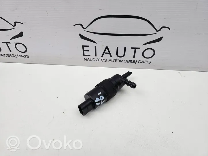 Audi A6 S6 C6 4F Žibintų apiplovimo skysčio siurbliukas 3B7955681