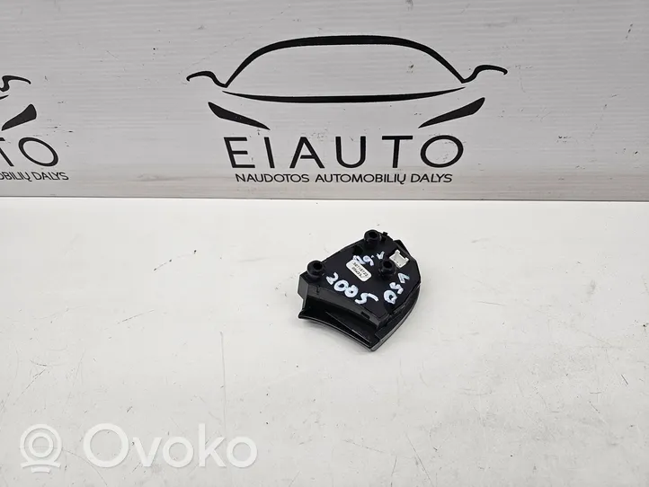 Volvo V50 Boutons / interrupteurs volant 30710722