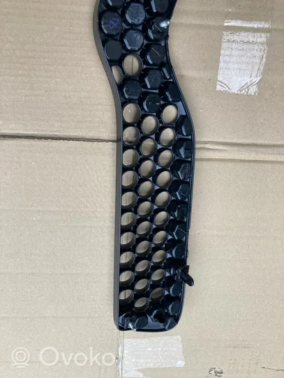 Toyota Yaris Grille calandre supérieure de pare-chocs avant 53101-52010