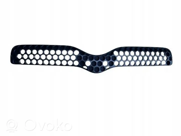 Toyota Yaris Maskownica / Grill / Atrapa górna chłodnicy 53101-52010