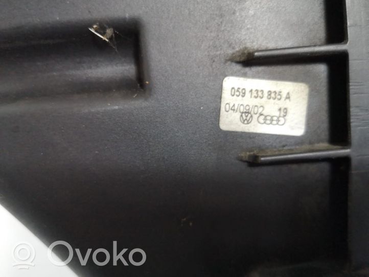 Audi A4 S4 B6 8E 8H Oro filtro dėžė 059133835A