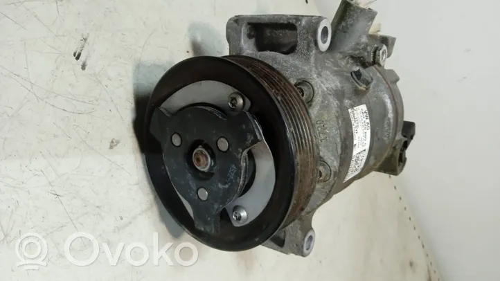 Audi Q3 8U Compressore aria condizionata (A/C) (pompa) 