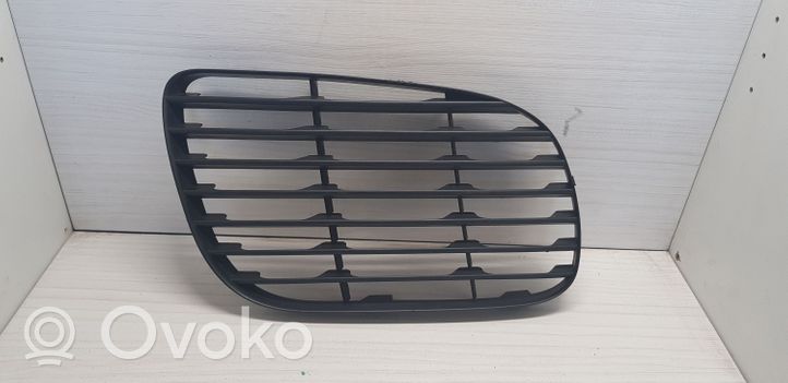 Porsche Cayenne (9PA) Modanatura separatore del paraurti anteriore 7L5807682A