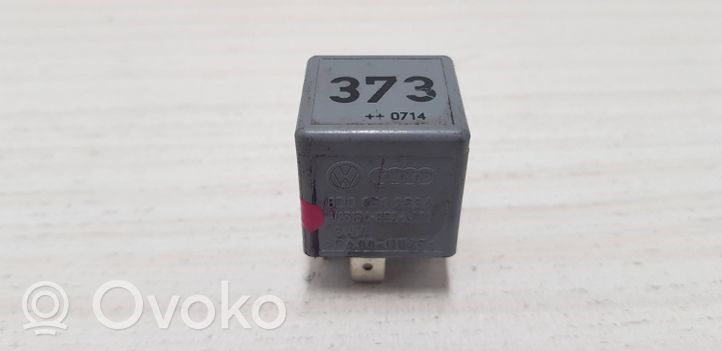 Audi A6 Allroad C5 Other relay 8D0951253A