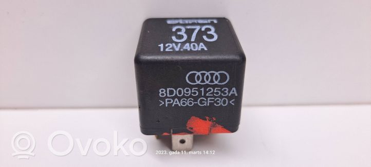 Audi A4 S4 B5 8D Другое реле 8D0951253A