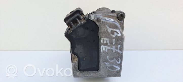 Audi A4 S4 B7 8E 8H Clapet d'étranglement 059128063B