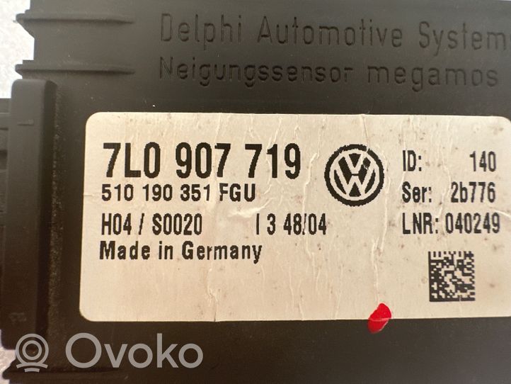 Volkswagen Touareg I Boîtier module alarme 7L0907719