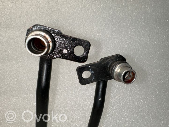 Porsche Cayenne (9PA) Tubo flessibile del radiatore dell’olio del cambio 7L0317027