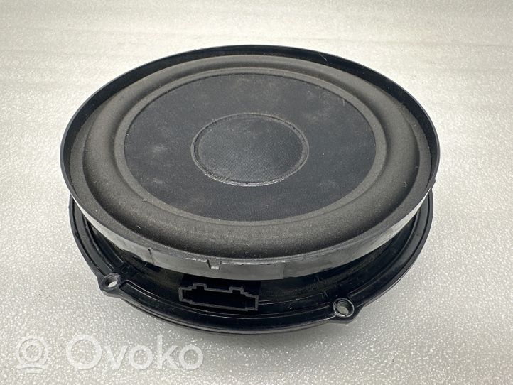 Volkswagen Touareg I Front door speaker 7E0035411A