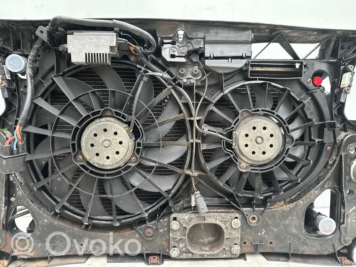 Audi A4 S4 B6 8E 8H Jäähdyttimen kehyksen suojapaneeli 8E0805594B