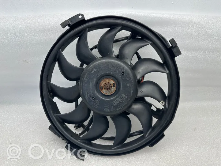 Audi A4 S4 B7 8E 8H Aro de refuerzo del ventilador del radiador 867007X